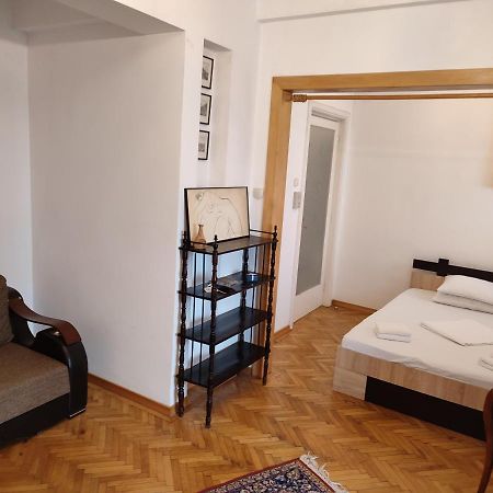 Accommodation Ateneu Palace Бухарест Экстерьер фото