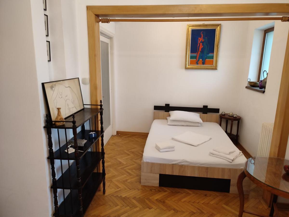 Accommodation Ateneu Palace Бухарест Экстерьер фото